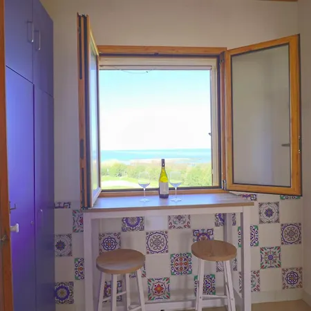 Sea View House In 4 Places