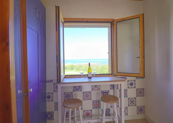 Sea View House In 4 Places