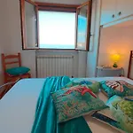 Sea View House In 4 Places أوترانتو